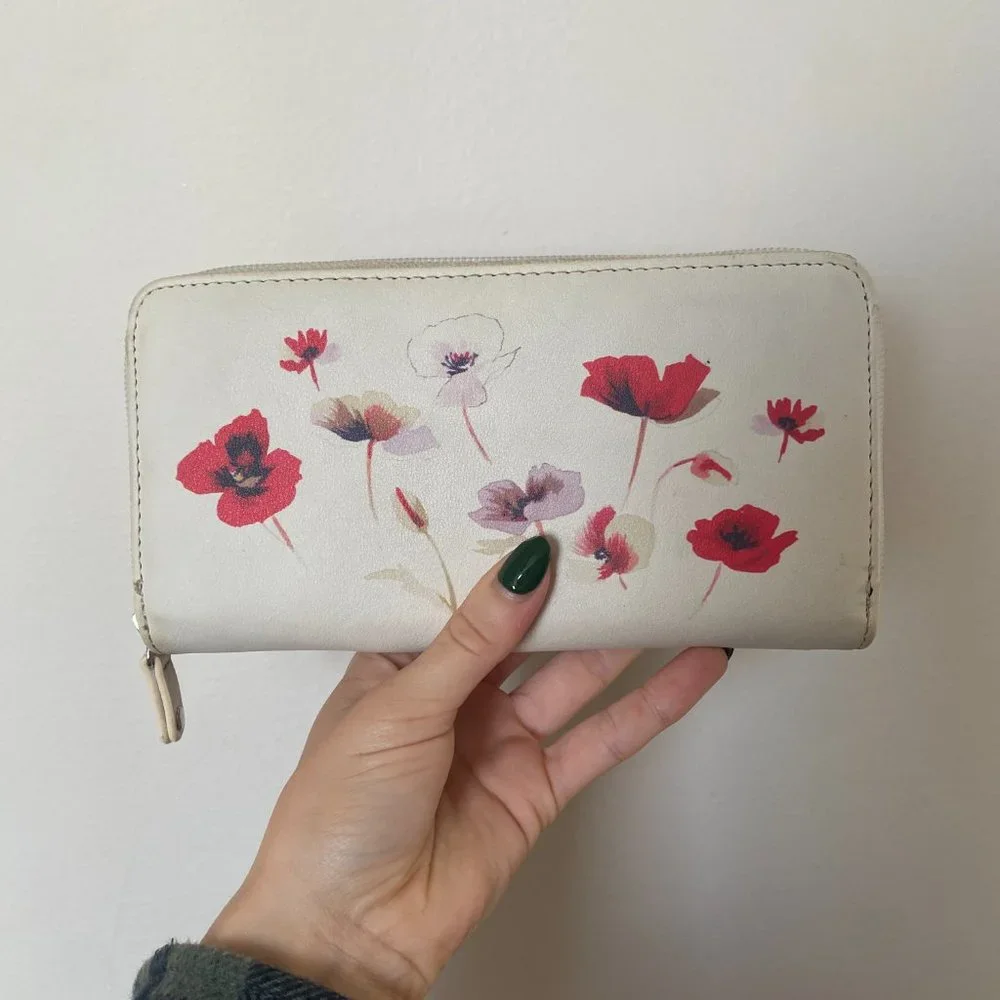 Flower patterned wallet - Picture 3 of 6